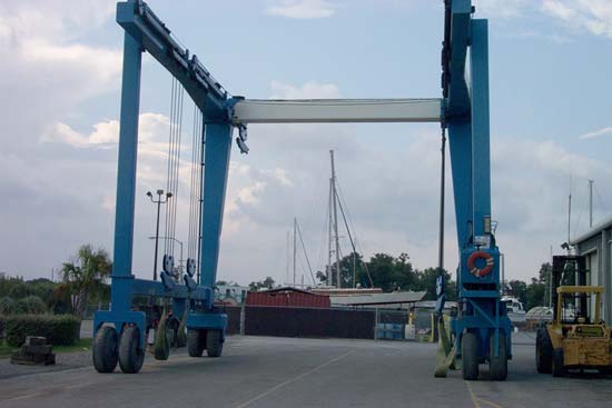 100 Ton Travel Lift